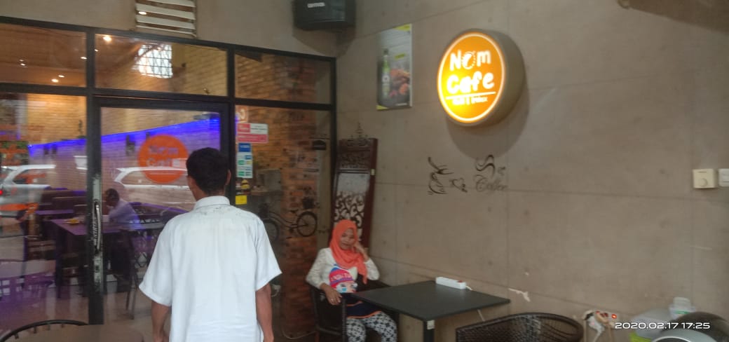 Hilangnya Letih di NOM Cafe Serasa di Rumah Sendiri